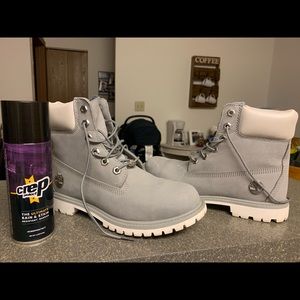 Gray ladies Timberlands size 8